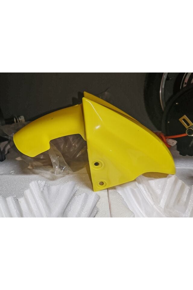 Vsx Ön Çamurluk sarı